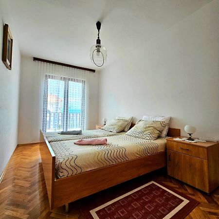 Apartman Agava Njivice Exterior foto